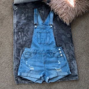 Overall shorts